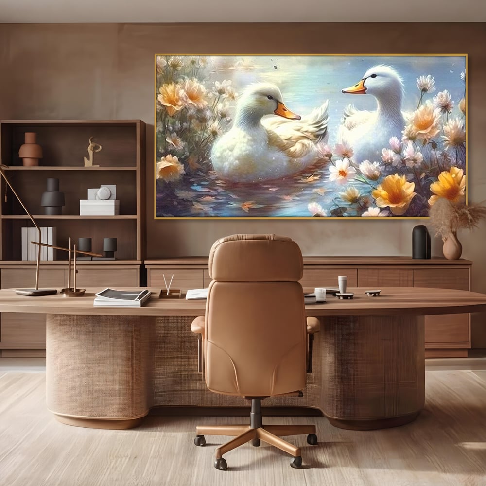 Tablou canvas cu tablou canvas cu rate pe lac, in rama de aluminiu auriu, pe perete intr-un birou